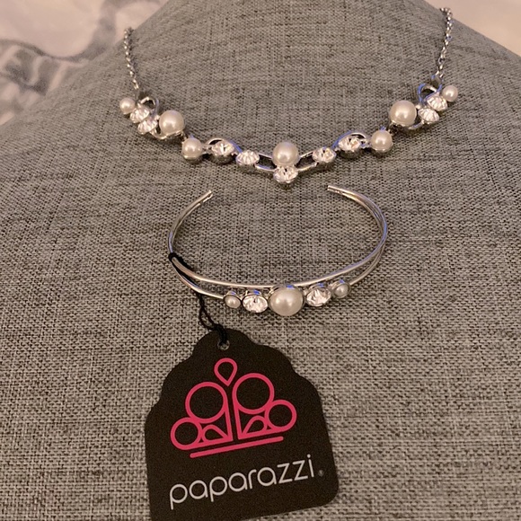Paparazzi Necklace & Bangle set - Picture 2 of 3
